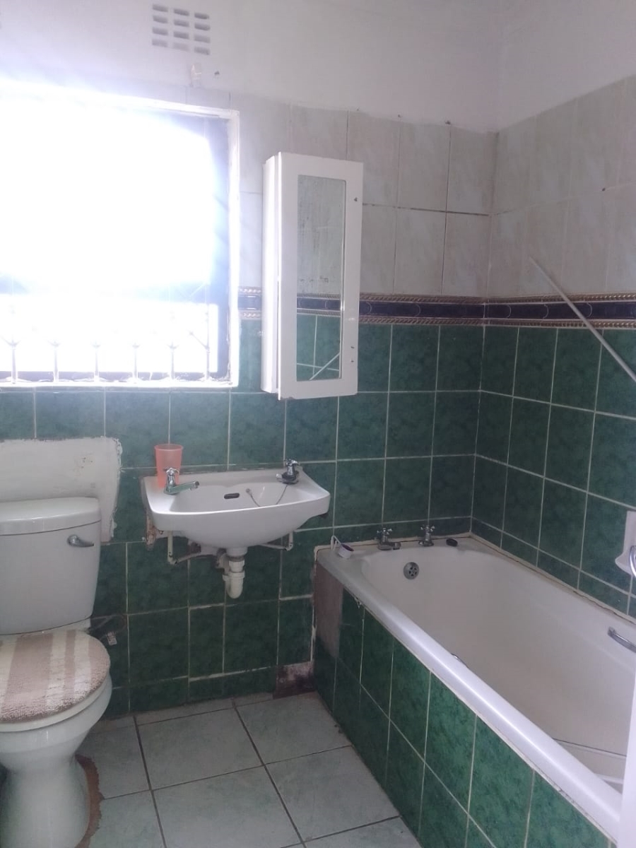 To Let 2 Bedroom Property for Rent in Haven Hills Eastern Cape